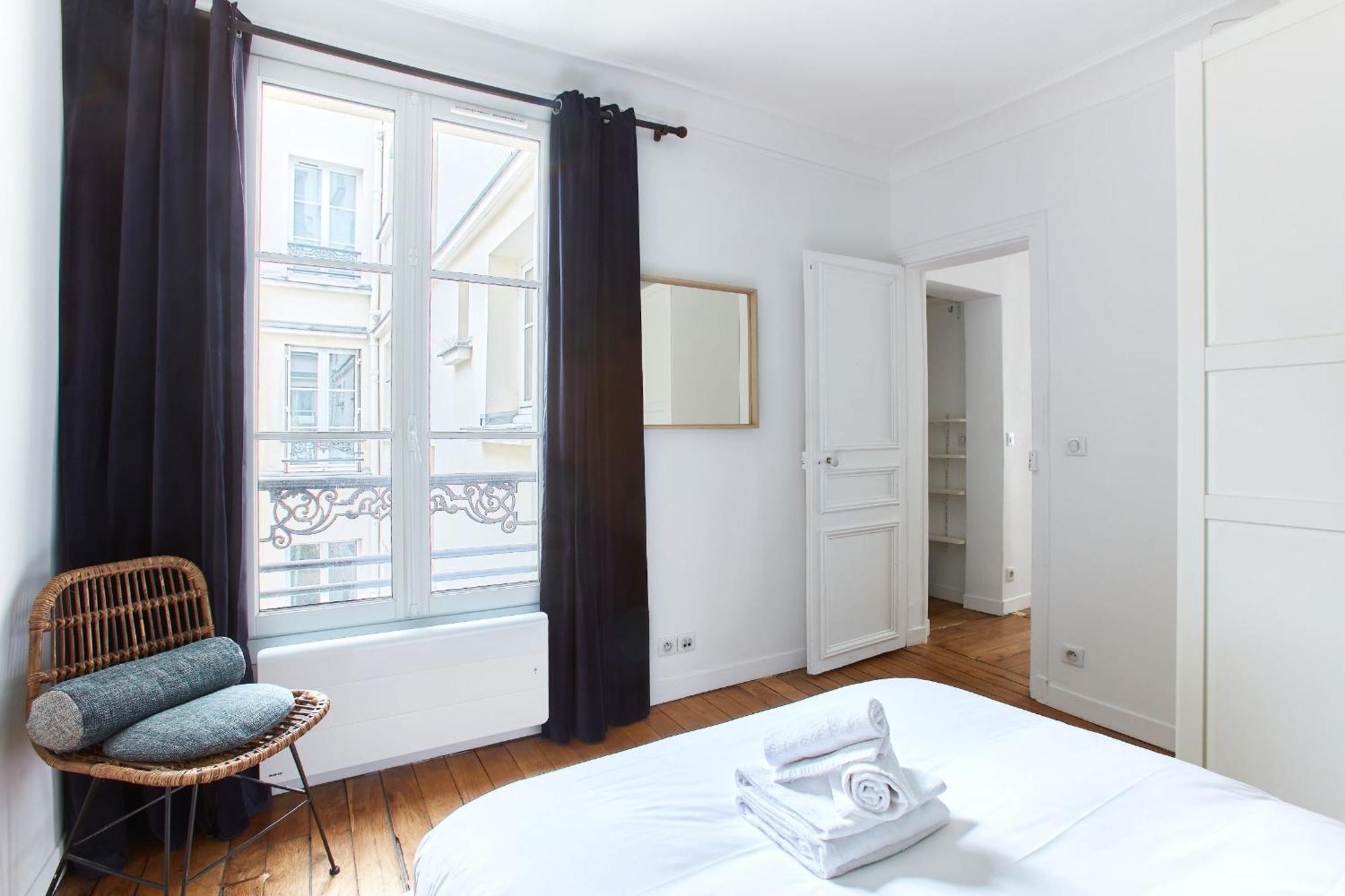 Montmartre & Rue Durantin - 1Br - Cityapartmentstay Париж Экстерьер фото