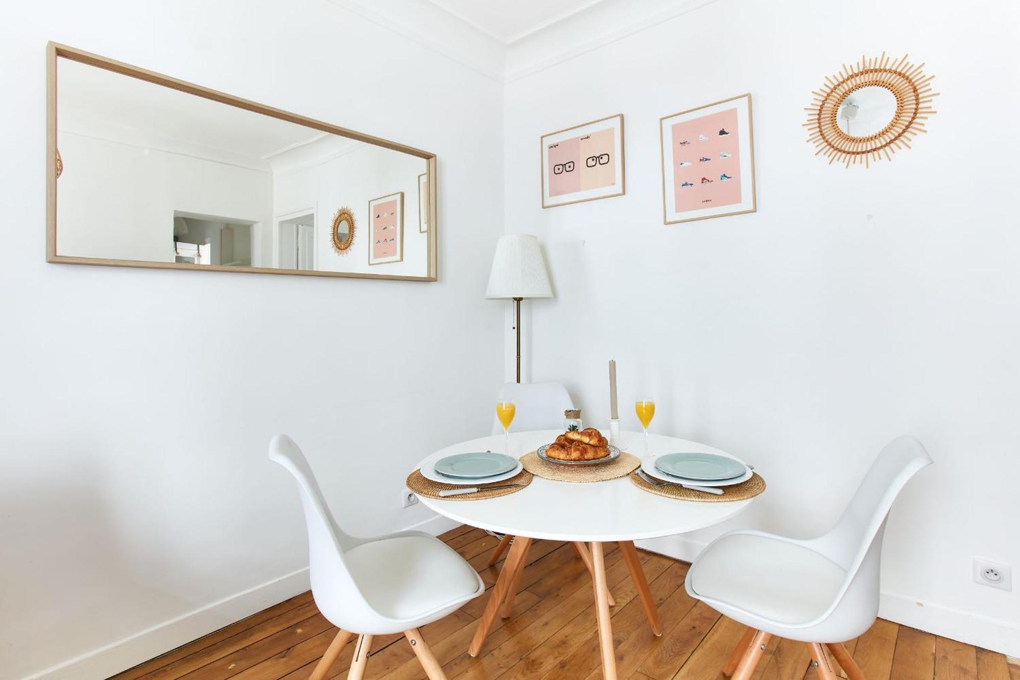 Montmartre & Rue Durantin - 1Br - Cityapartmentstay Париж Экстерьер фото